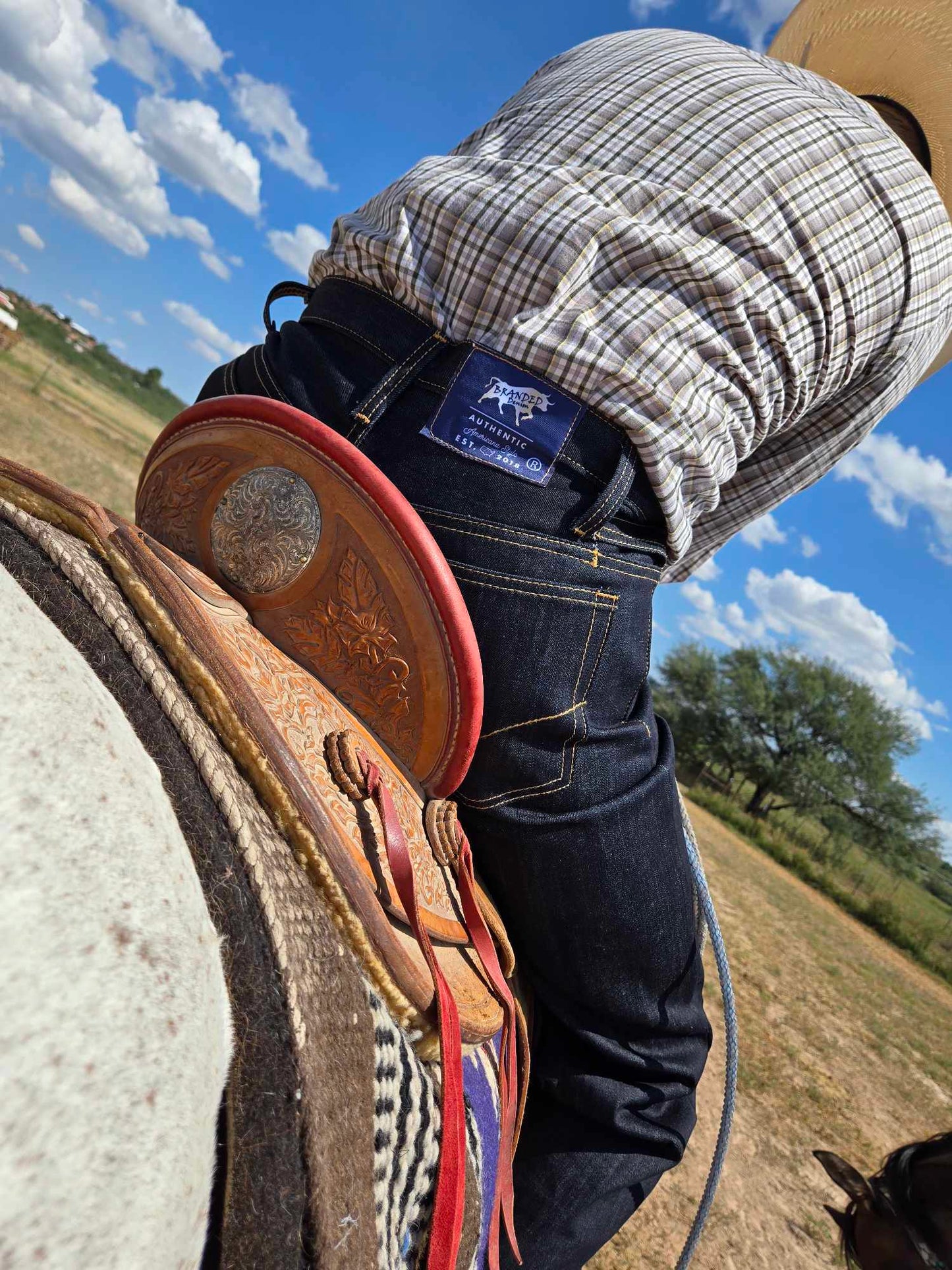 Style 101 Jeans with knife pocket